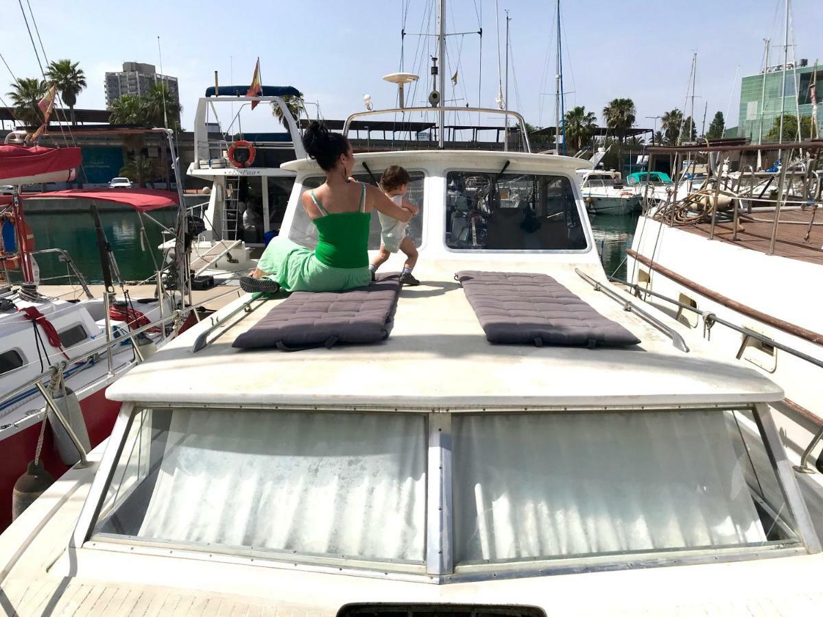 Boat Yacht Barcelona Hotell Sant Adrià de Besòs Exteriör bild